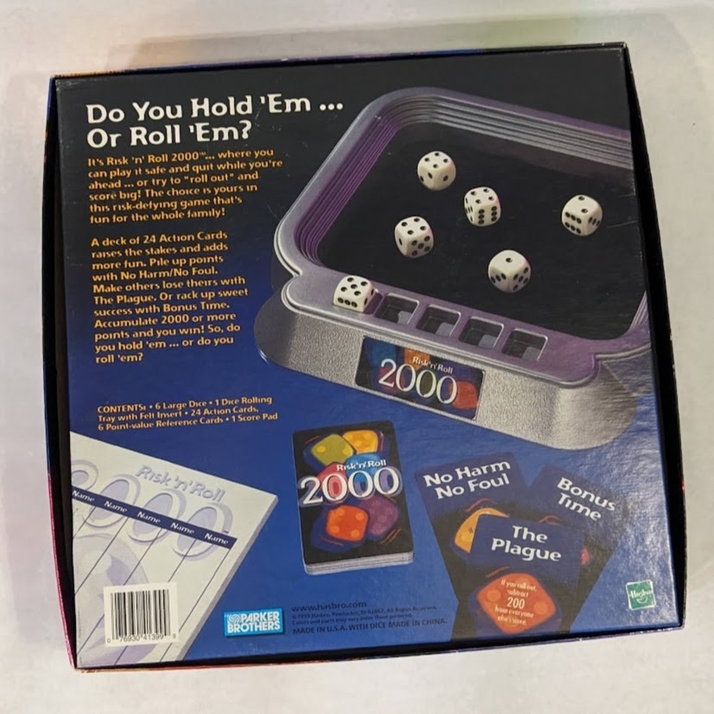 Vtg Parker Brothers Risk n Roll 2000 Vintage Dice Game Hasbro 41399 Complete Set - Picture 3 of 6